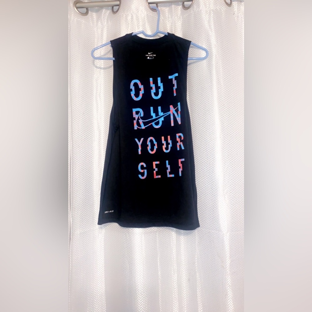 Nike Workout Shirt size small